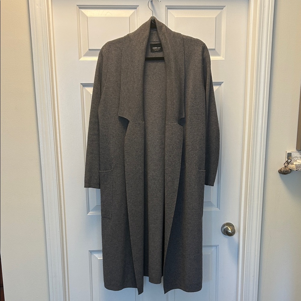 Zara grey long Cardigan - perfect for layering 🥶